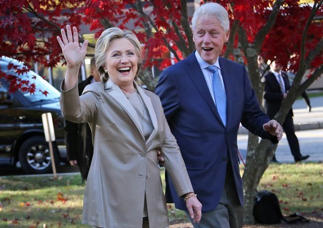 Hillary, Bill Clinton to go on tour this year | iNFOnews.ca CP260794520