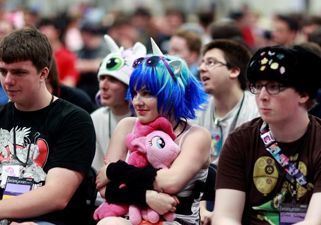 'My Little Pony' fandom's BronyCon to end in 2019 | iNFOnews.ca CP715307288