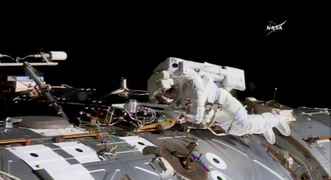 Spacewalking astronauts pull off urgent station repairs | iNFOnews.ca