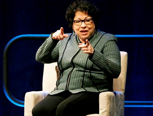Supreme Court says Sotomayor breaks shoulder in fall at home | iNFOnews.ca CP726933981