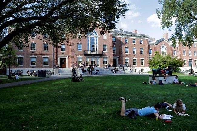 AP Exclusive: Colleges got millions from opioid maker owners | iNFOnews.ca AP Exclusive: Colleges got millions from opioid maker owners | iNFOnews.ca