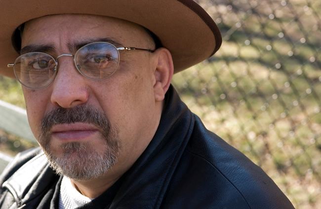 Pat DiNizio, lead singer of Smithereens, dead at 62 | iNFOnews.ca