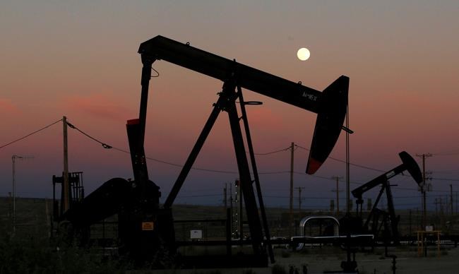 US soon to leapfrog Saudis, Russia as top oil producer | iNFOnews.ca