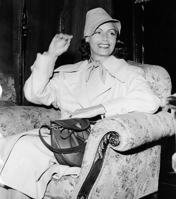 Greta Garbo's former NYC apartment on market for $5.95M | iNFOnews.ca Greta Garbo's former NYC apartment on market for $5.95M | iNFOnews.ca