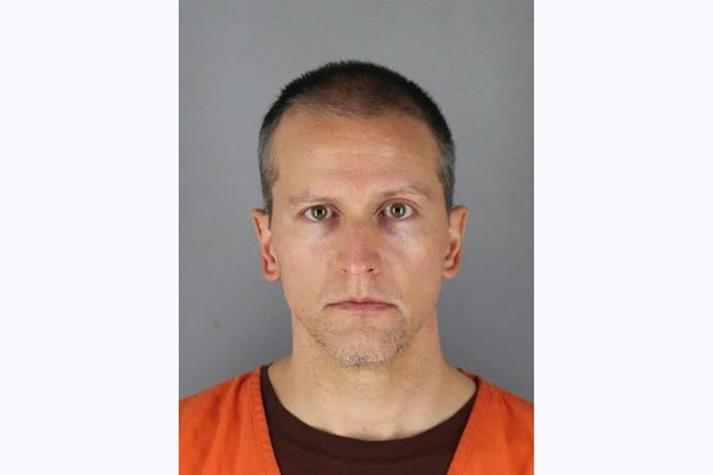Officer charged in Floyd's death eligible for pension money | iNFOnews.ca