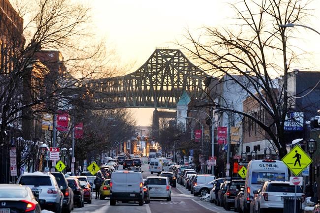 2 hard-hit cities, 2 diverging fates in vaccine rollout | iNFOnews.ca 2 hard-hit cities, 2 diverging fates in vaccine rollout | iNFOnews.ca