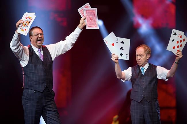 Penn & Teller cancel shows after Teller hurts back | iNFOnews.ca