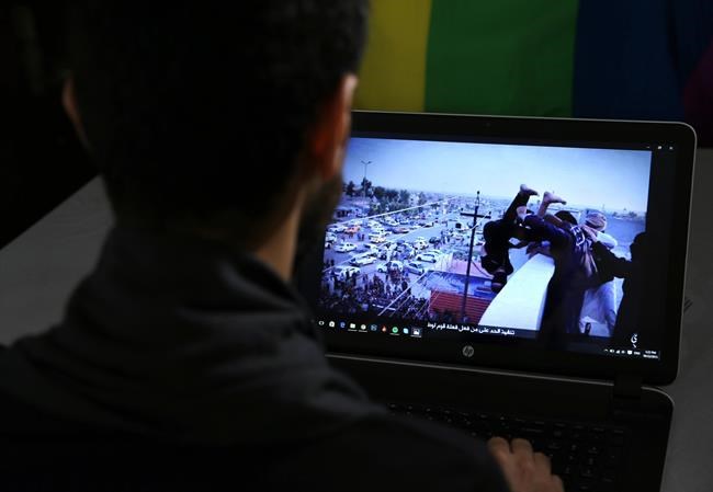 Islamic State group targets gays with brutal public killings | iNFOnews.ca