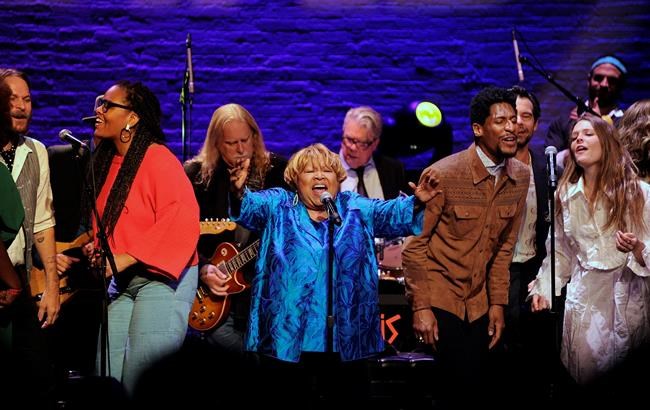 Mavis Staples throws a party at Apollo Theater | iNFOnews.ca