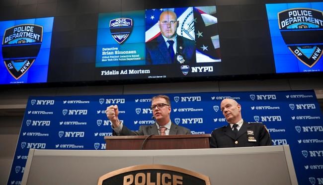Suspect charged with murder in NYPD friendly fire death | iNFOnews.ca