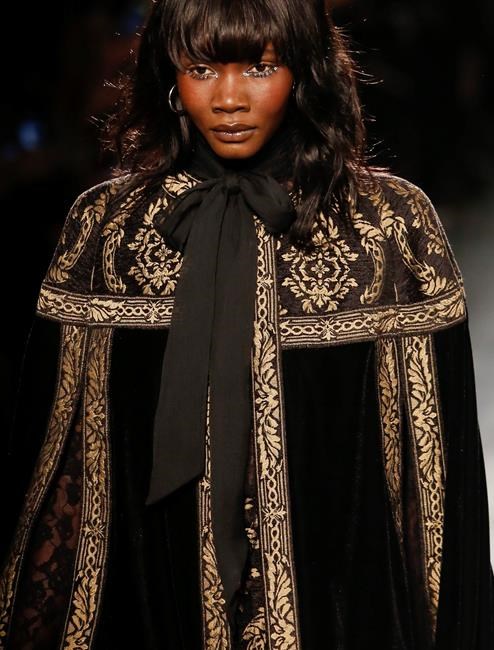 Tadashi Shoji, Desigual kick off NY Fashion Week | iNFOnews.ca Tadashi Shoji, Desigual kick off NY Fashion Week | iNFOnews.ca