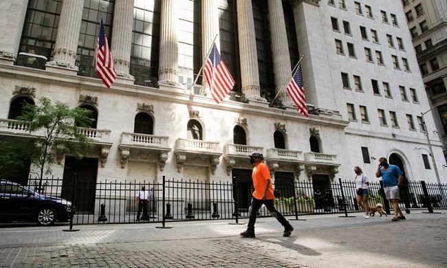 Stocks fall on Wall Street as hopes for new virus aid fade | iNFOnews.ca