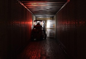 Survey: US manufacturing shrinks to lowest level since July 2009, first month after recession | iNFOnews.ca CP21051974