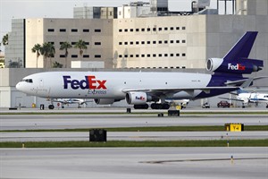 FedEx reports 31 per cent drop in quarterly profit, sees full-year earnings below expectations | iNFOnews.ca CP22555760