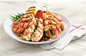 Red Lobster goes back into its shell, reverses course on non-seafood offerings | iNFOnews.ca CP30544206