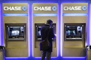 Trading revenue lifts JPMorgan's 1Q profit by 12 per cent | iNFOnews.ca CP32687115