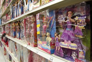 Mattel 2nd-quarter profit falls, Barbie sales continue slide while American Girl sales climb | iNFOnews.ca CP24221706