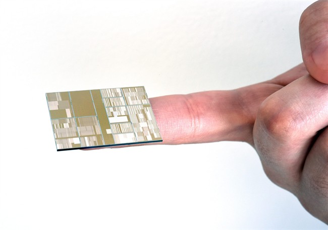 IBM announces computer chip breakthrough, the world's first 7 nanometer semiconductor | iNFOnews.ca CP33776786