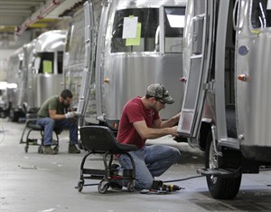 US factory orders in November fell for fourth month; key investment category also down | iNFOnews.ca CP31367773