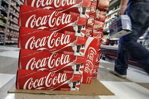 Coca-Cola prepping to sell drinks in Myanmar for first time in 60 years | iNFOnews.ca CP18800394
