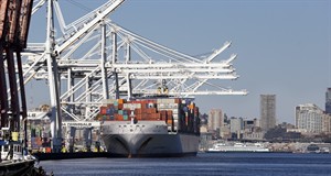 US trade deficit falls to $39 billion in November as foreign oil volumes hit 2-decade low | iNFOnews.ca CP31381651