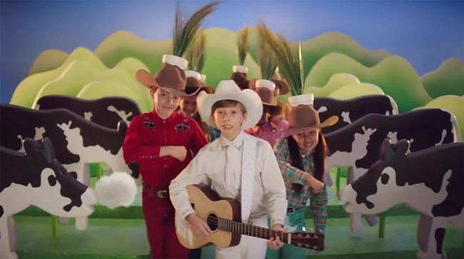 Burger King addresses climate change by changing cows' diets | iNFOnews.ca