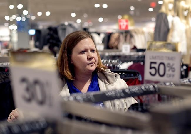 US consumer confidence rises in October to 17-year high | iNFOnews.ca CP50511320