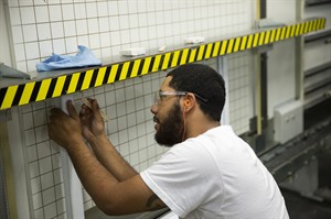 US worker productivity rises at 2.3 per cent rate in second quarter while labour costs edge down | iNFOnews.ca CP29750811