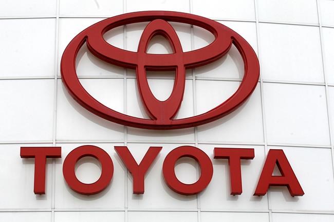 Toyota recalls 79,000 pickups; steps in bumper could break | iNFOnews.ca