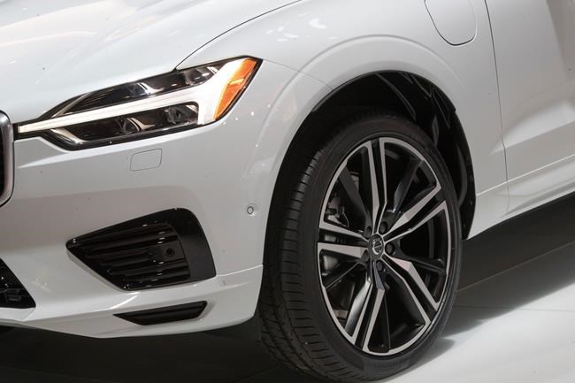 Tests find that most midsize SUVs have unsafe headlights | iNFOnews.ca