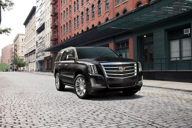 Edmunds compares Lincoln Navigator and Cadillac Escalade | iNFOnews.ca