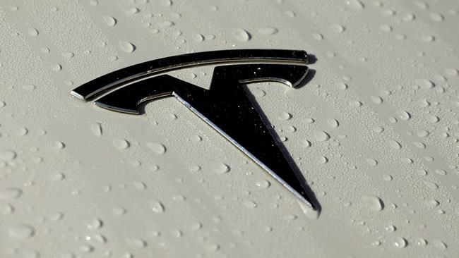 Tesla's stock soars after company posts surprising 3Q profit | iNFOnews.ca