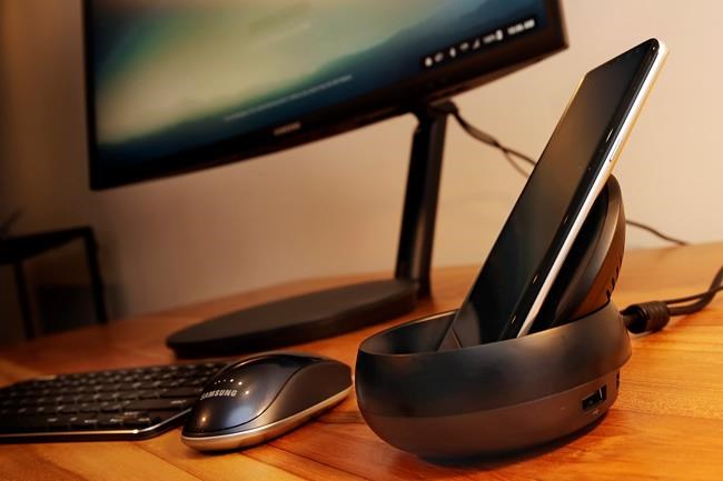 Digital Life: Cutting back on a constant smartphone habit | iNFOnews.ca