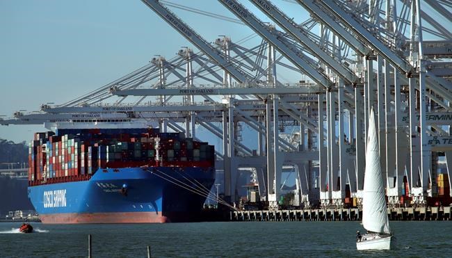 US economic growth revised down slightly to 2.5 pct. in Q4 | iNFOnews.ca