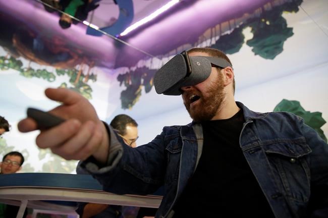 The highlight of Google's Daydream VR is ... its controller | iNFOnews.ca The highlight of Google's Daydream VR is ... its controller | iNFOnews.ca
