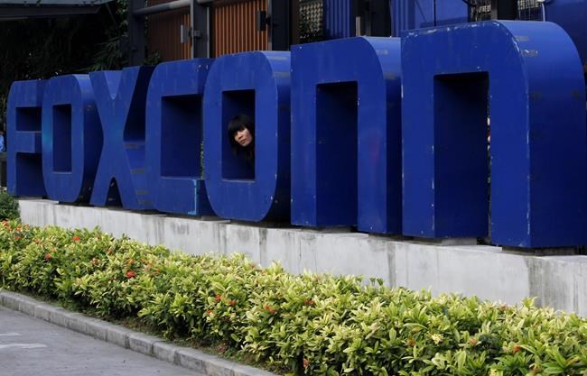 Wisconsin working on incentives to lure Foxconn to state | iNFOnews.ca