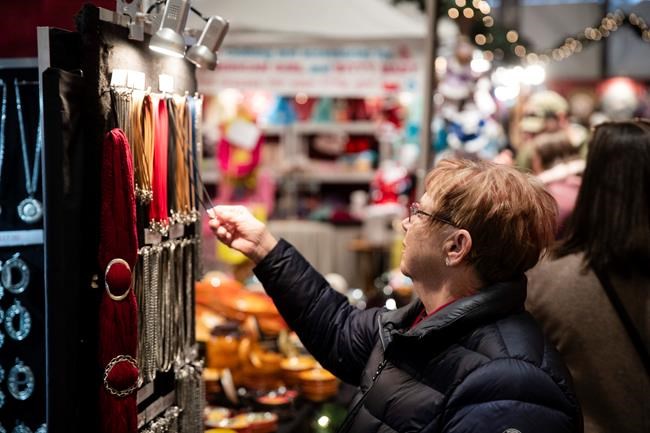 Confident consumers lift US retail sales in December | iNFOnews.ca Confident consumers lift US retail sales in December | iNFOnews.ca