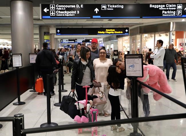 Government shutdown strains emerge in US air travel system | iNFOnews.ca Government shutdown strains emerge in US air travel system | iNFOnews.ca