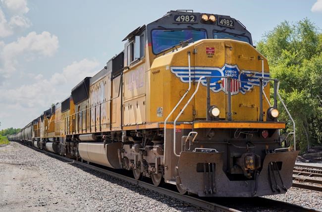Pandemic grips commerce, hits railroader Union Pacific | iNFOnews.ca Pandemic grips commerce, hits railroader Union Pacific | iNFOnews.ca