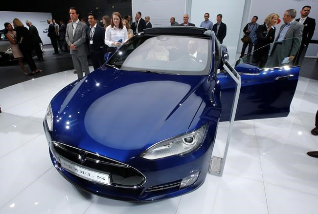 Consumer Reports says Tesla should drop Autopilot name | iNFOnews.ca