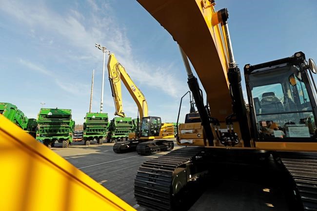 Caterpillar 4Q profit rises despite sales decline | iNFOnews.ca