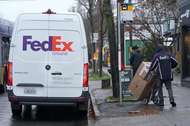 Retailers urge shoppers to buy early amid shipping crunch | iNFOnews.ca