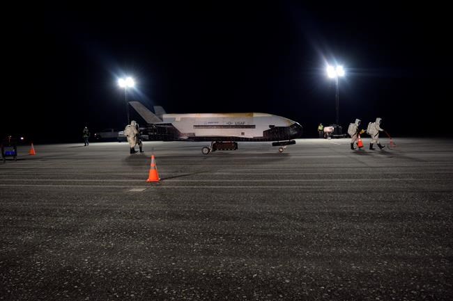 Air Force's mystery space plane lands, ends 2-year mission | iNFOnews.ca Air Force's mystery space plane lands, ends 2-year mission | iNFOnews.ca