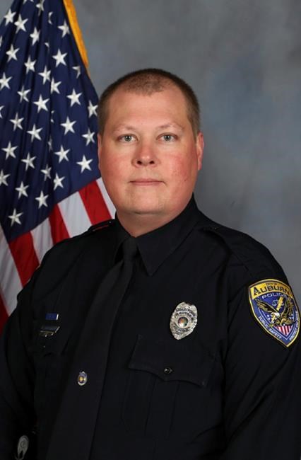 Funeral set for Alabama police officer killed by gunman | iNFOnews.ca