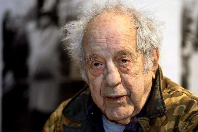 Groundbreaking photographer Robert Frank dies at age 94 | iNFOnews.ca