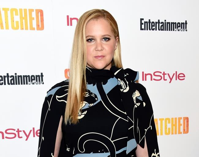 Amy Schumer cancels Dallas show, hospitalized for nausea | iNFOnews.ca