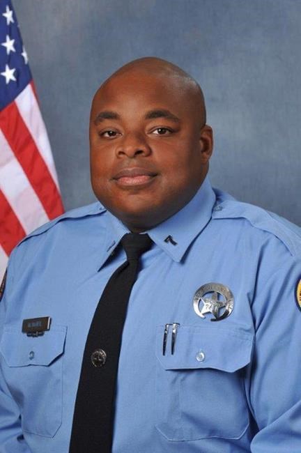 New Orleans chief: Officer killed during struggle | iNFOnews.ca
