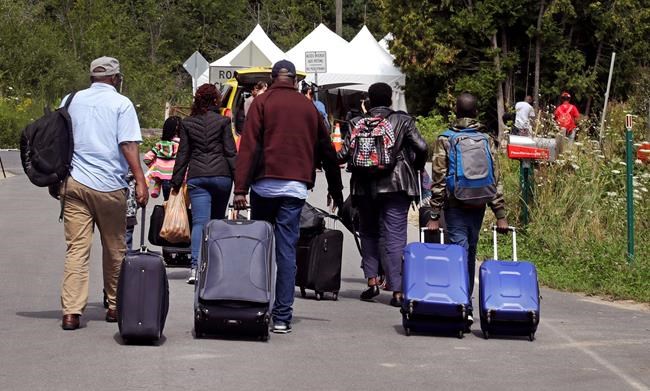 The Latest: Canada sends soldiers to migrant border crossing | iNFOnews.ca The Latest: Canada sends soldiers to migrant border crossing | iNFOnews.ca