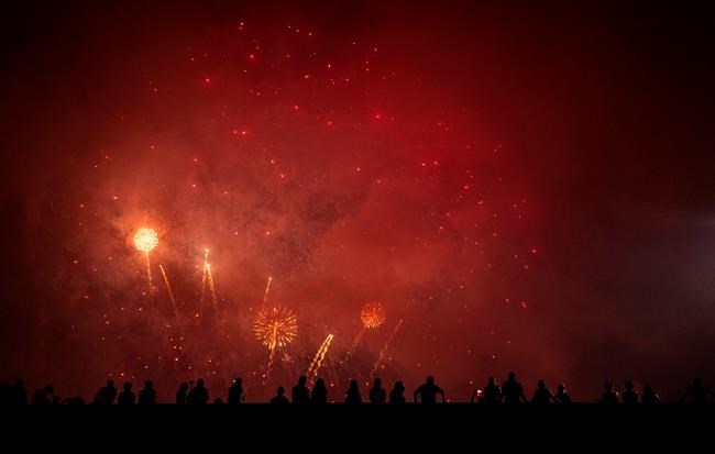 Americans celebrate July 4 with fireworks, parades, salutes | iNFOnews.ca Americans celebrate July 4 with fireworks, parades, salutes | iNFOnews.ca