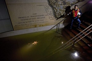 Mayor Michael Bloomberg says NYC Marathon to go on Sunday after damage from Superstorm Sandy | iNFOnews.ca CP20620706